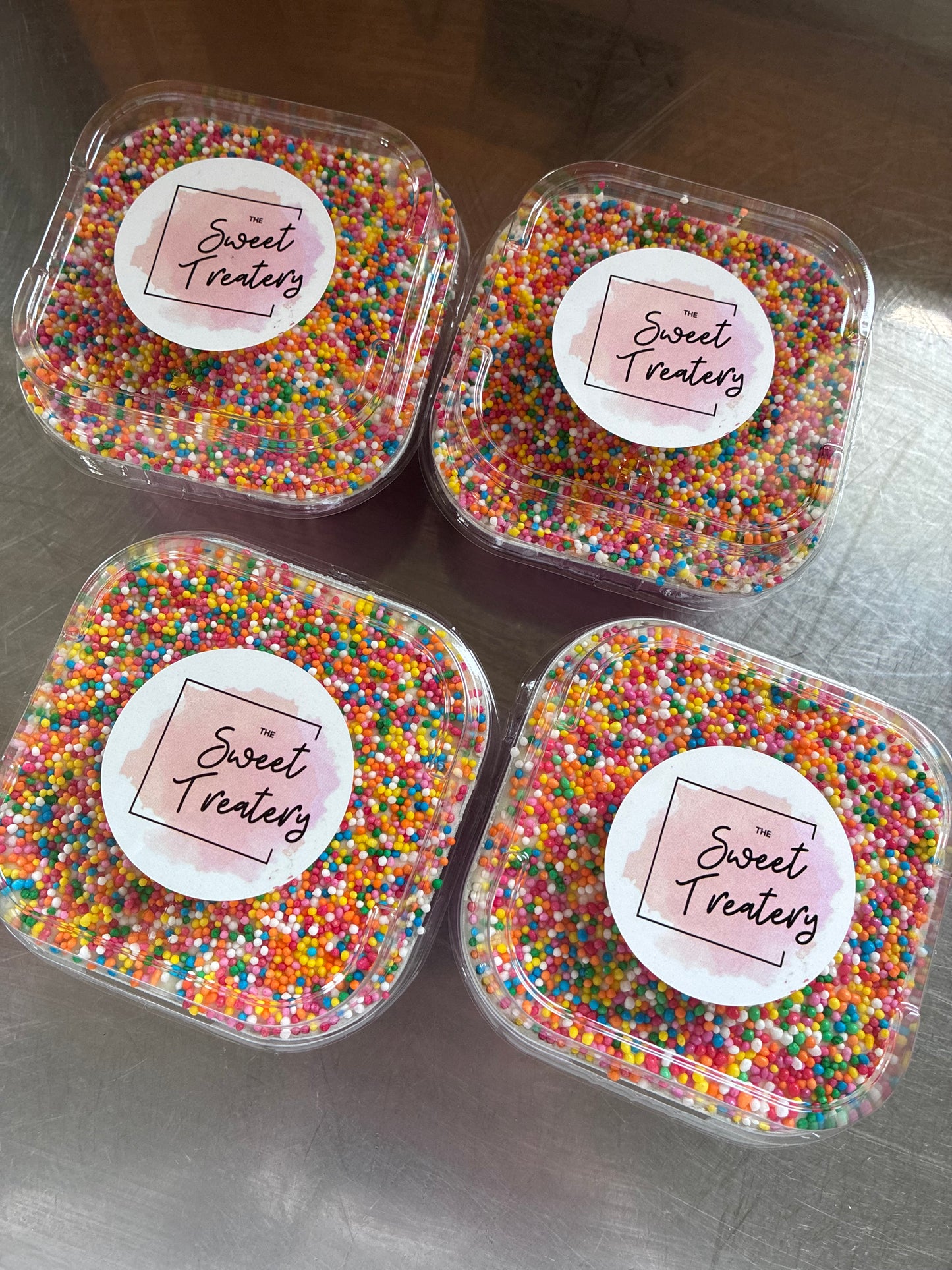 Dot cakes!